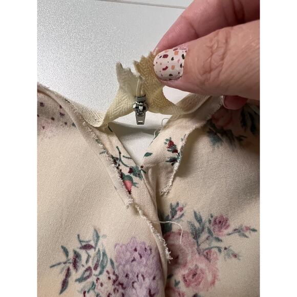 Vintage Scallop Waist Cream Light Floral Midi Skirt- Needs Repair Zipper - XXS - Picture 4 of 8